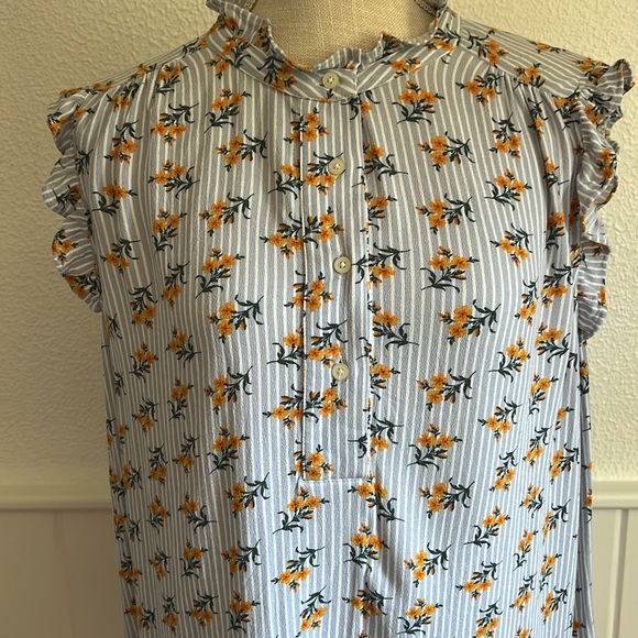 Loft Ruffle Sleeve Top - Picture 2 of 7